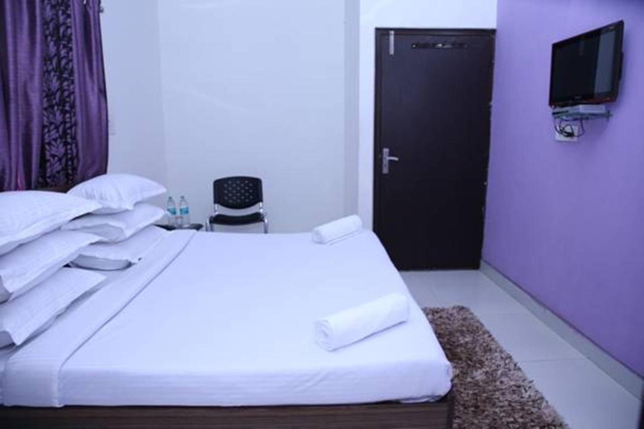 Hotel Airport Land Új-Delhi Kültér fotó